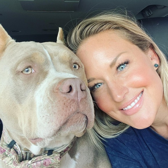 Meet your Posher, Kasie - Picture 1 of 1